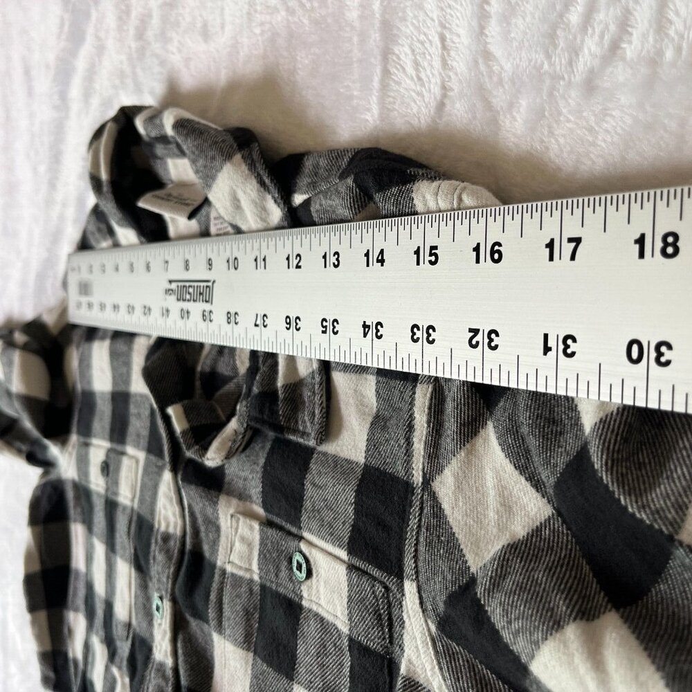 The Vermont Country Store Women's Small Buffalo Check Flannel Boyfriend Shirt - Picture 6 of 8